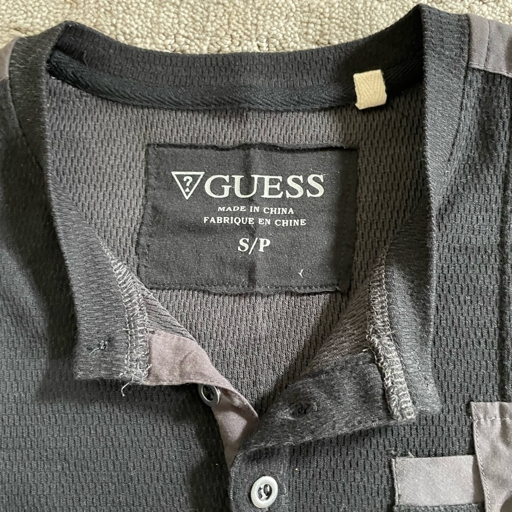 Guess Mens Long Sleeve shirt-X-Small